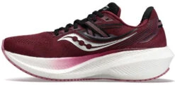 Saucony Women's Triumph 20 -BROOK Style Shop ezgif.com gif maker 2022 09 13T160023.507