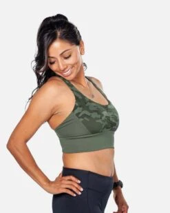 Handful Women's Gametime Sports Bra - (175) -BROOK Style Shop ezgif.com gif maker 2 9d3946fb 3bf7 4ea9 a482 d61b1ef8416a