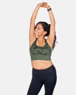 Handful Women's Gametime Sports Bra - (175) -BROOK Style Shop ezgif.com gif maker 3 35df85db c5b6 4c48 a9c7 6c0526ee7898