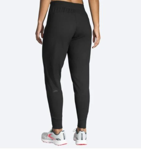 Brooks Women's Momentum Thermal Pant 5 Brooks Women's Momentum Thermal Pant - Image 3